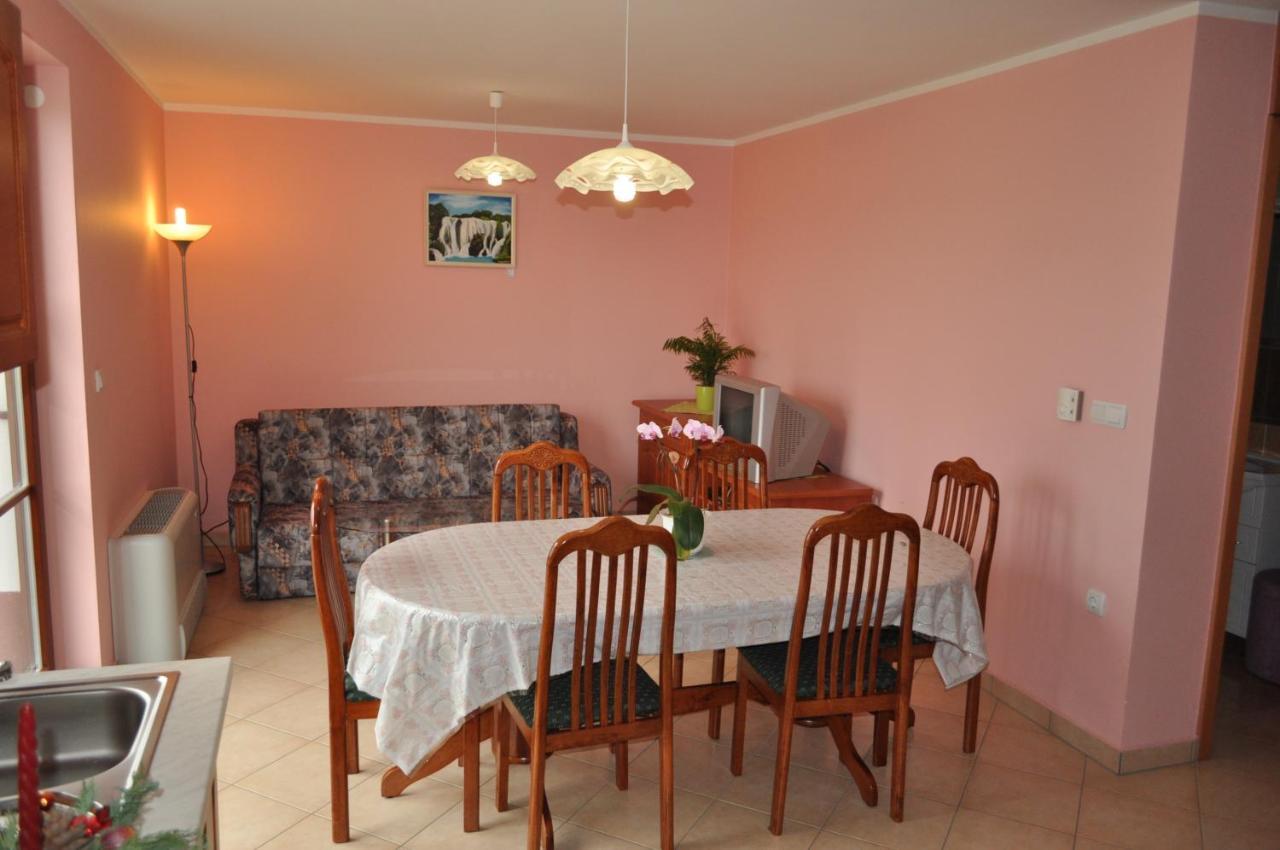 Apartments - Turisticna Kmetija Vrbnjak Ljutomer Extérieur photo
